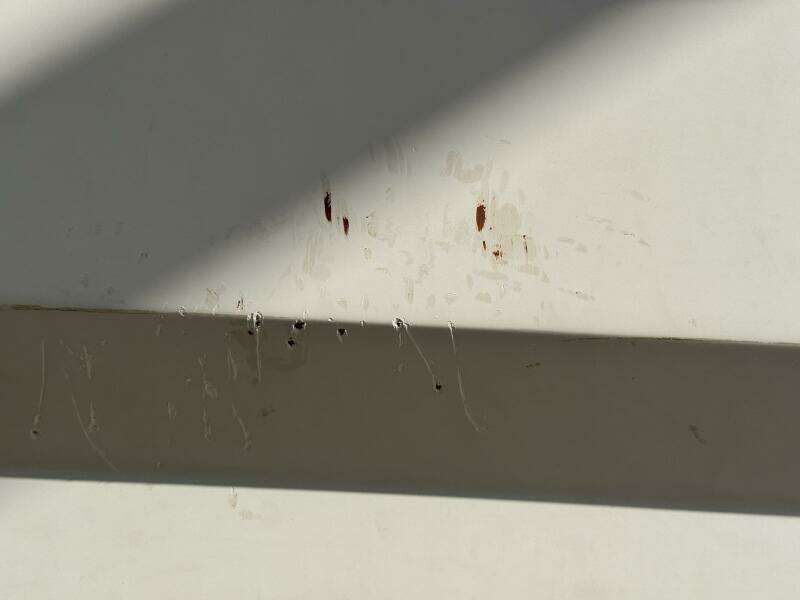 1994 Chaparral Signature 27 Cabin Cruiser