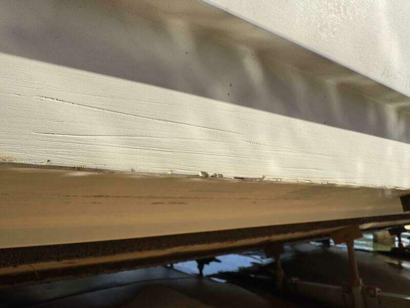 1994 Chaparral Signature 27 Cabin Cruiser