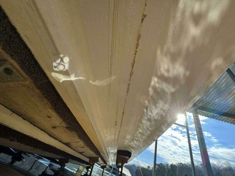 1994 Chaparral Signature 27 Cabin Cruiser