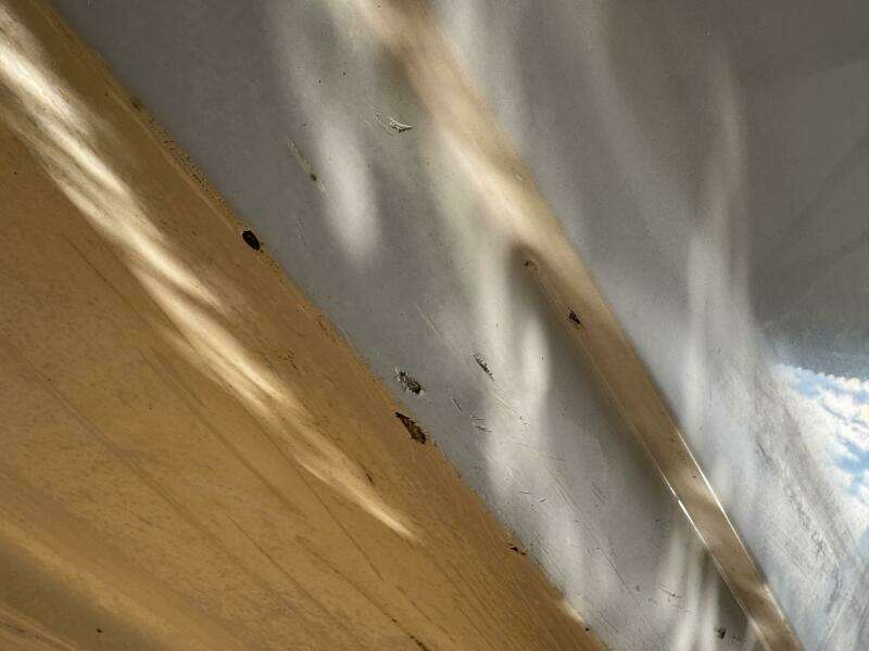 1994 Chaparral Signature 27 Cabin Cruiser