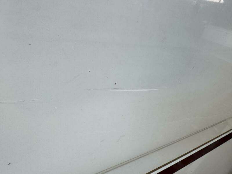 1994 Chaparral Signature 27 Cabin Cruiser