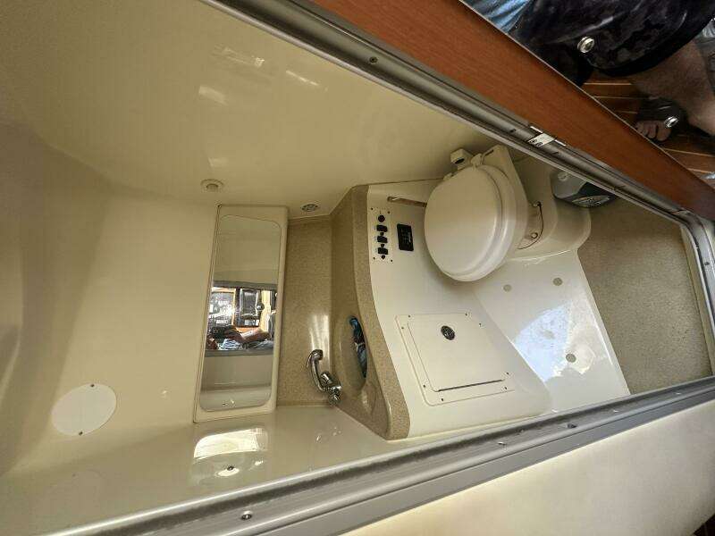 2007 Hydra-Sports 3300VX Vector Express