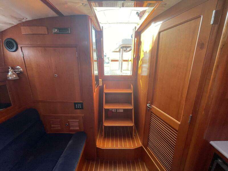 1997 Little Harbor WhisperJet 36