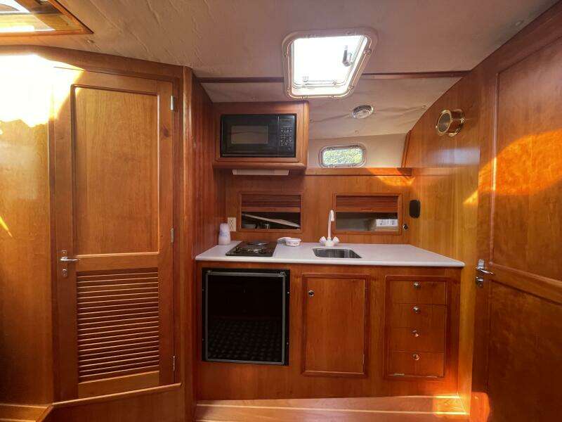 1997 Little Harbor WhisperJet 36