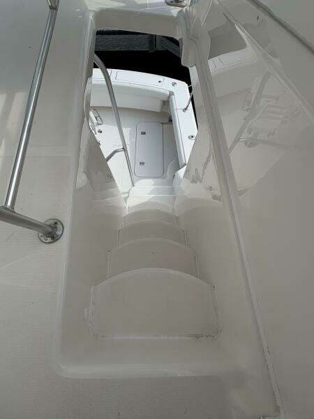 2005 Luhrs 41 Convertible "Rabbit Hole"