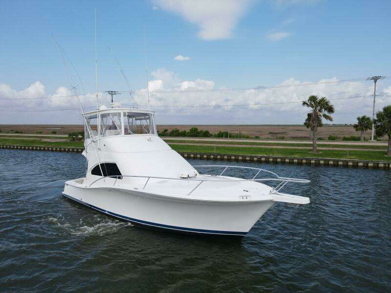 2005 Luhrs 41 Convertible "Rabbit Hole"