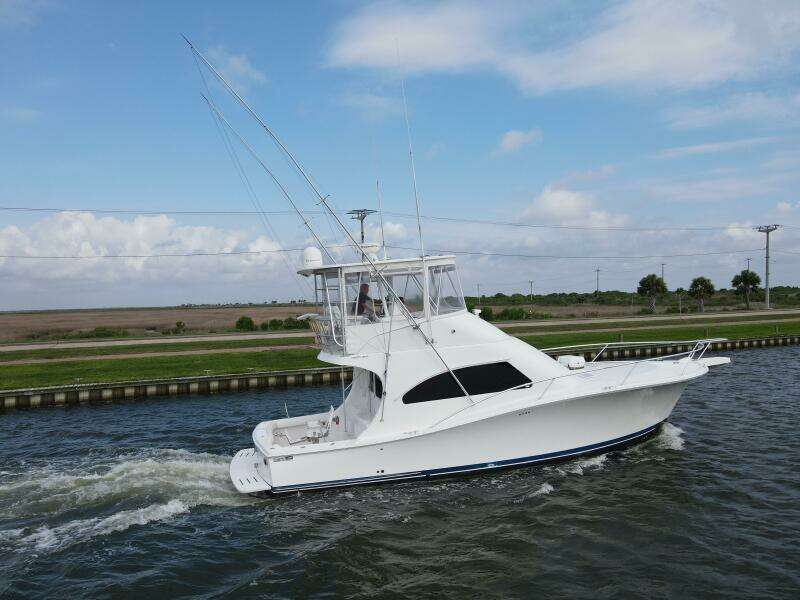 2005 Luhrs 41 Convertible "Rabbit Hole"