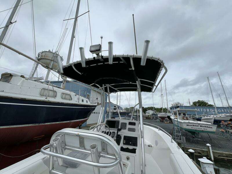 2011 Edgewater 205CC