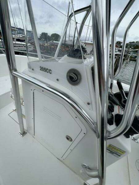 2011 Edgewater 205CC