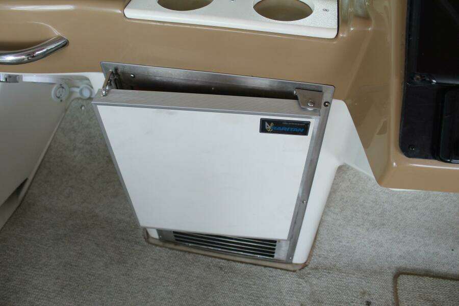 2004 Carver 360 Mariner