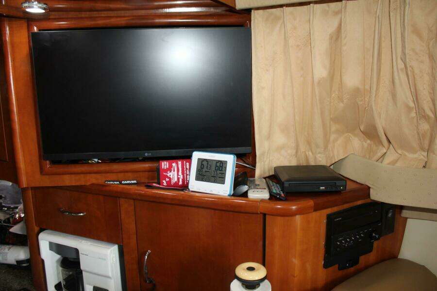 2004 Carver 360 Mariner