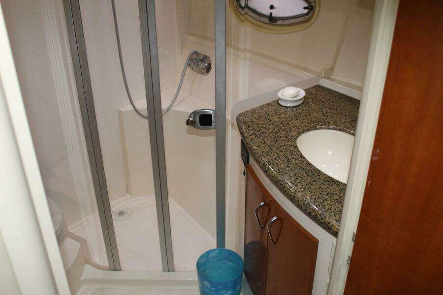 2004 Carver 360 Mariner