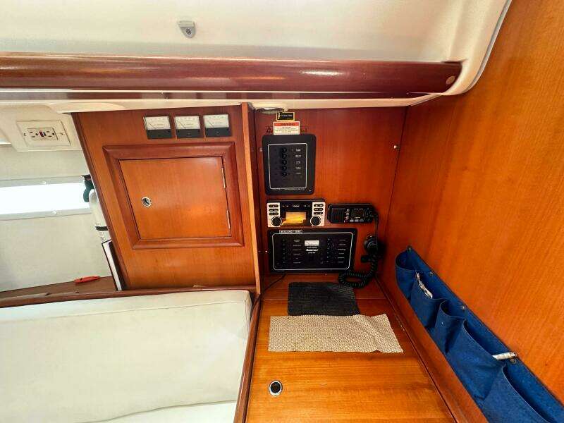 2007 Beneteau Oceanis Clipper 323