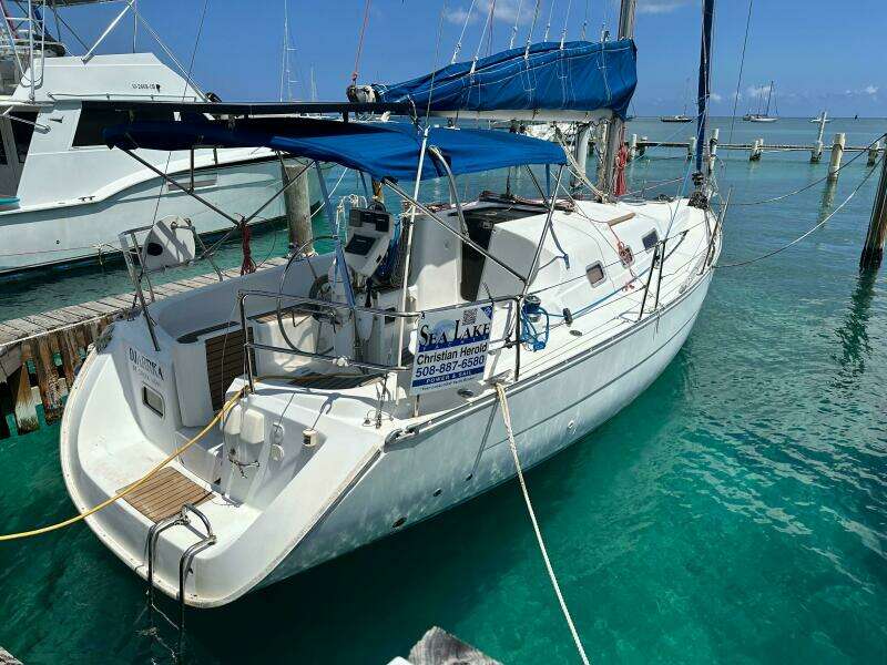 2007 Beneteau Oceanis Clipper 323