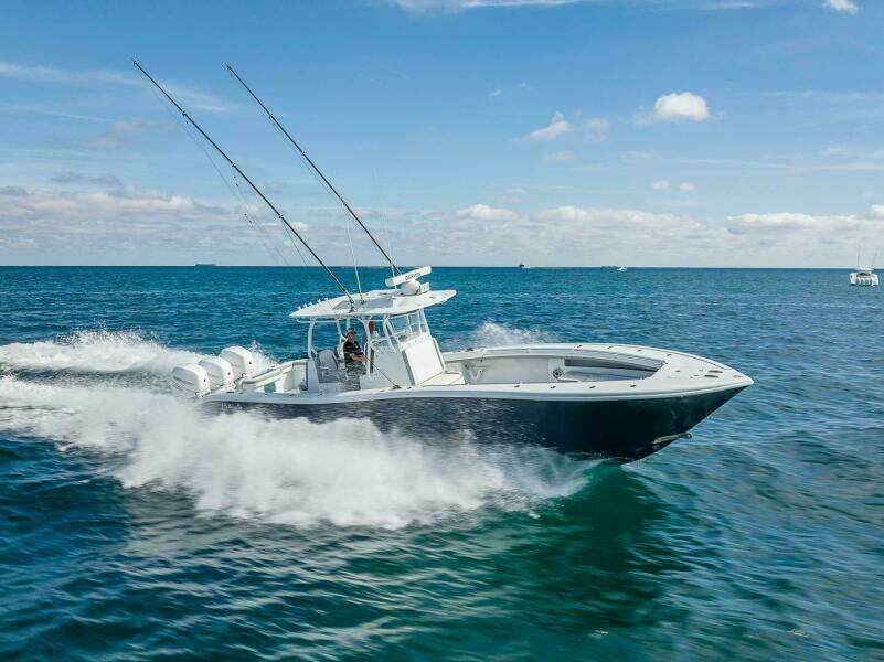 2023 Yellowfin 36 Offshore