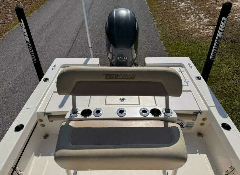 2017 Pathfinder 2200 TRS