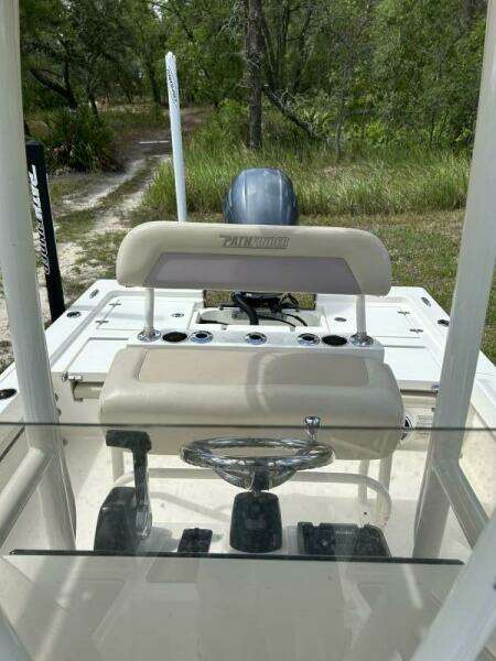 2017 Pathfinder 2200 TRS