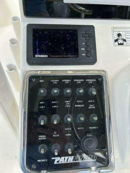 2017 Pathfinder 2200 TRS