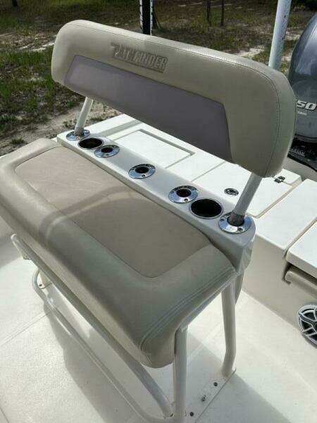 2017 Pathfinder 2200 TRS