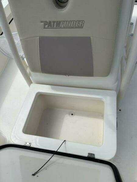 2017 Pathfinder 2200 TRS