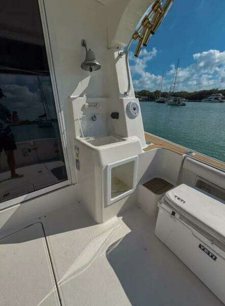 2003 Silverton 42 Convertible