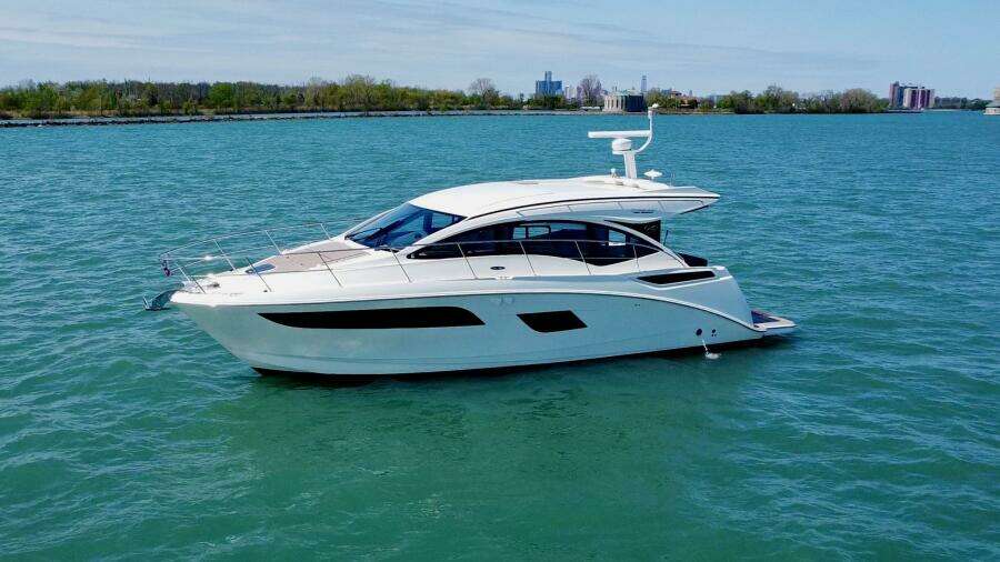 2017 Sea Ray 400 Sundancer