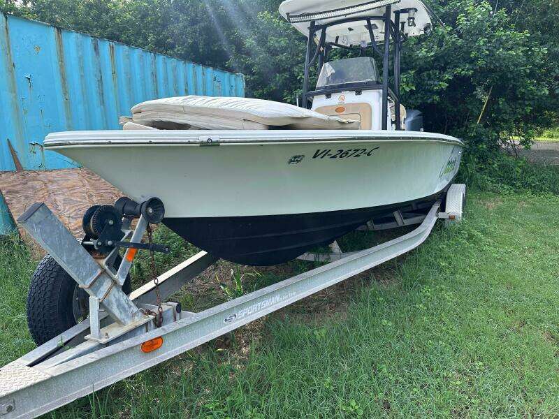 2014 Sportsman Masters 247 Bay Boat