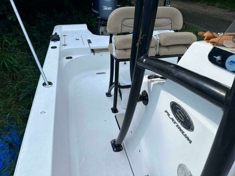 2014 Sportsman Masters 247 Bay Boat