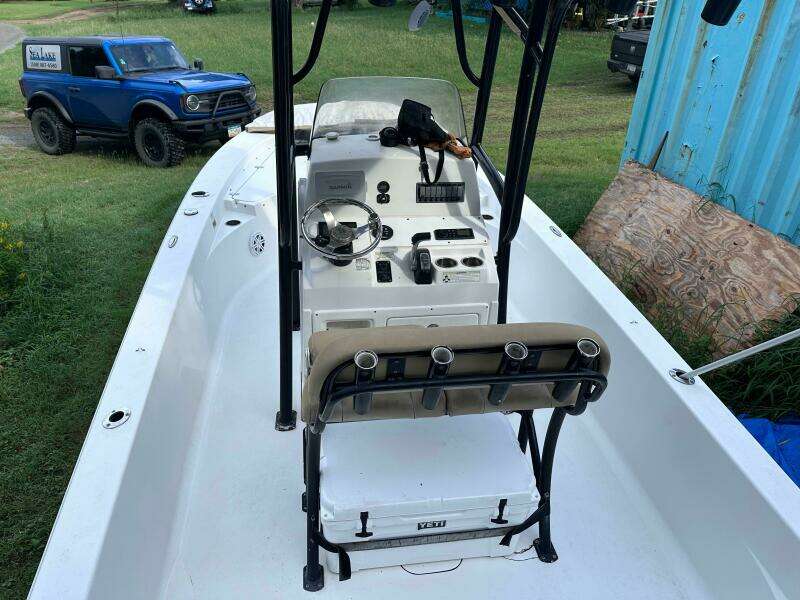 2014 Sportsman Masters 247 Bay Boat