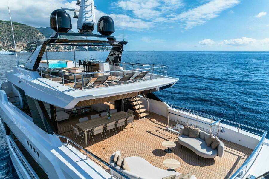 2028 Ocean King DUCALE 120