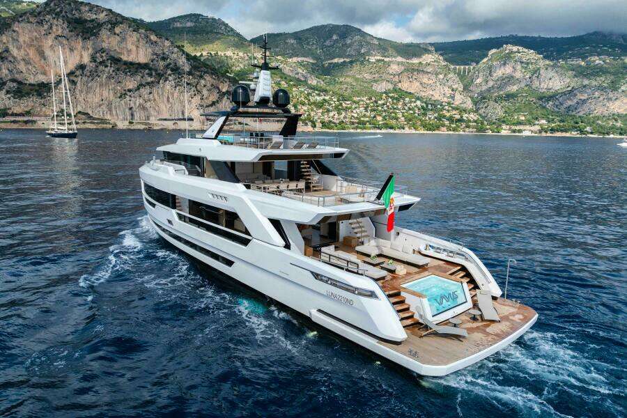 2028 Ocean King DUCALE 120