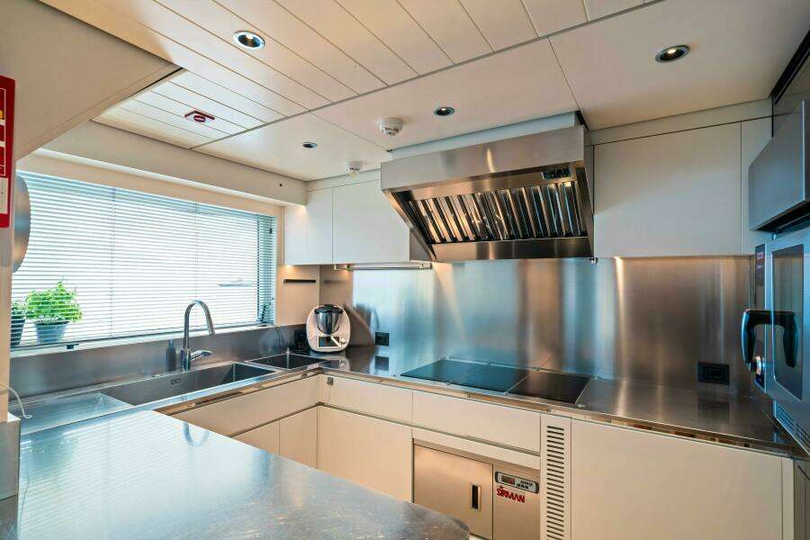 2028 Ocean King DUCALE 120