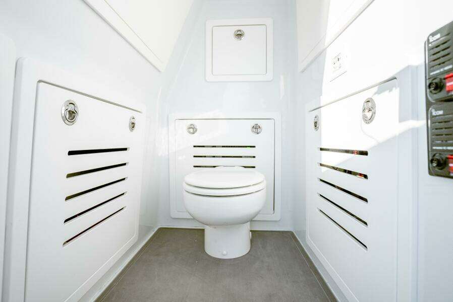 2026 Costa Custom 34sv