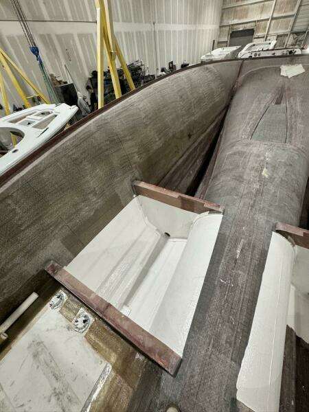 2026 Costa Custom 34sv