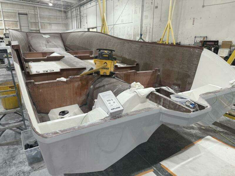 2026 Costa Custom 34sv