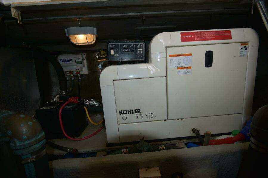 2001 Luhrs 340 Convertible Power 9793673 978240381 0 140520250907 45