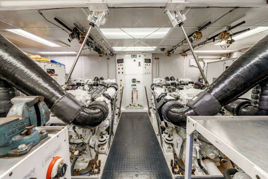 2003 Westport Cockpit Motor Yacht