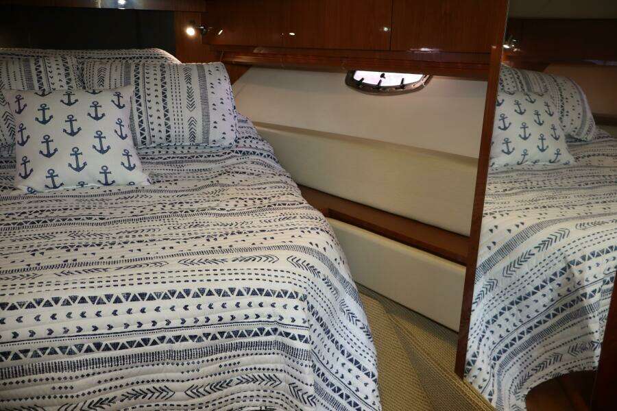 2015 Sea Ray 410 Sundancer- SOMEDAY- Master Stateroom