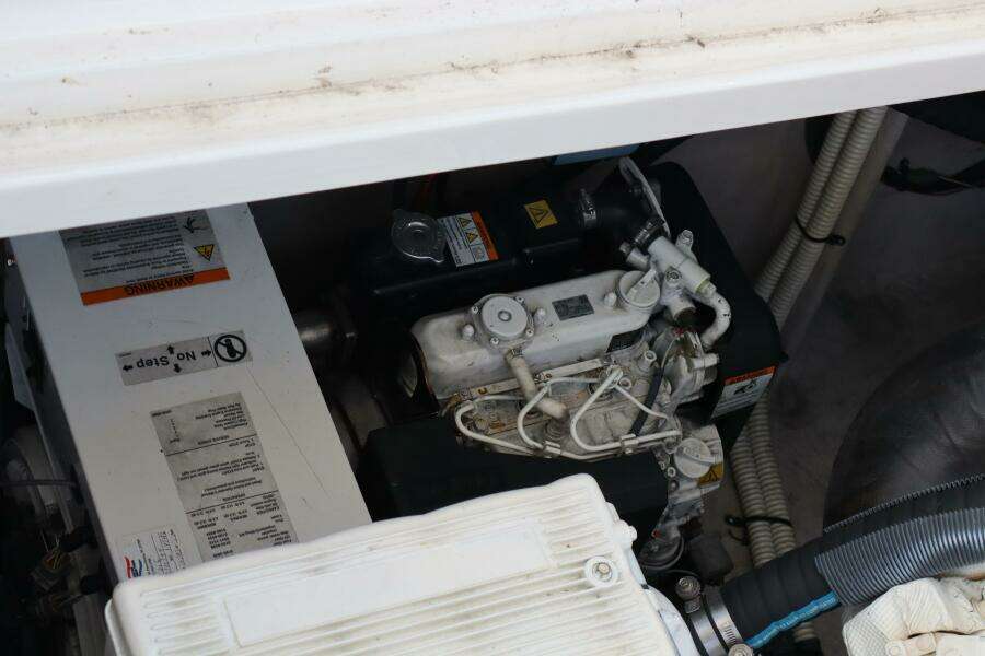 2015 Sea Ray 410 Sundancer- SOMEDAY- Engine Room