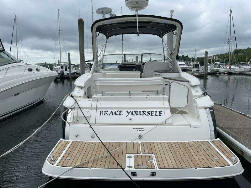 2007 Regal 3360 Window Express