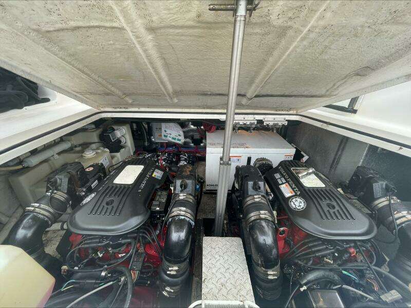 2007 Regal 3360 Window Express