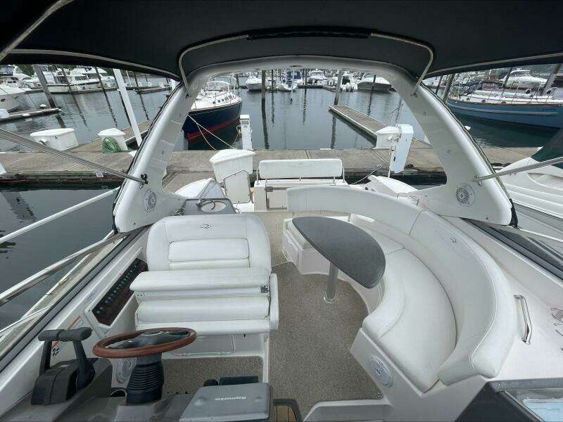 2007 Regal 3360 Window Express