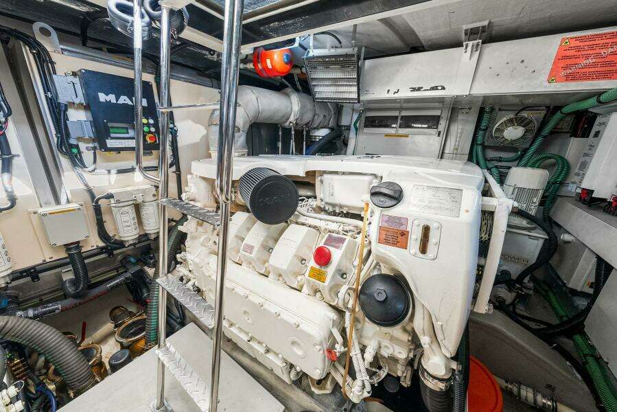 2016 Sunseeker Manhattan 65