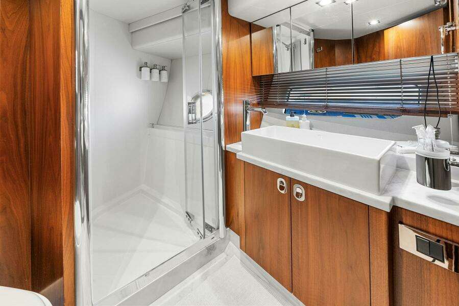 2016 Sunseeker Manhattan 65