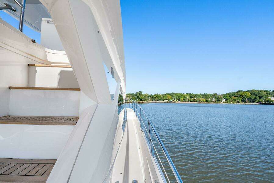 2016 Sunseeker Manhattan 65