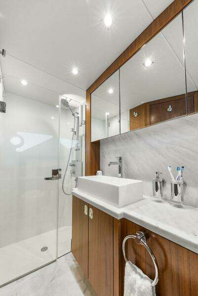 2016 Sunseeker Manhattan 65