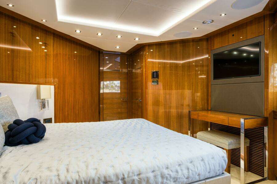 2018 Sunseeker Sunseeker 116 Yacht