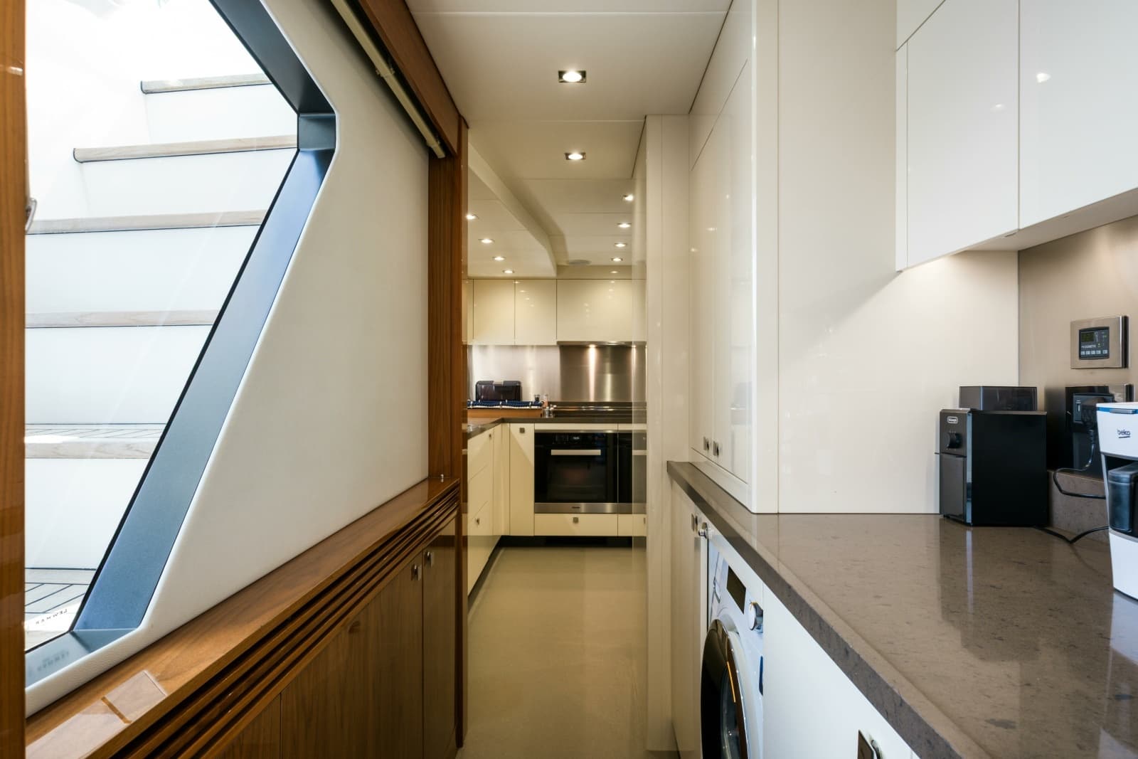 2018 Sunseeker Sunseeker 116 Yacht