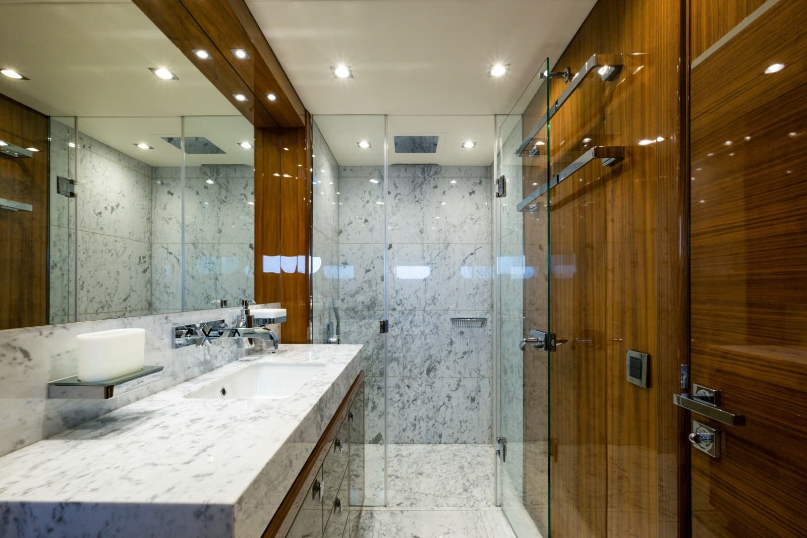 2018 Sunseeker Sunseeker 116 Yacht