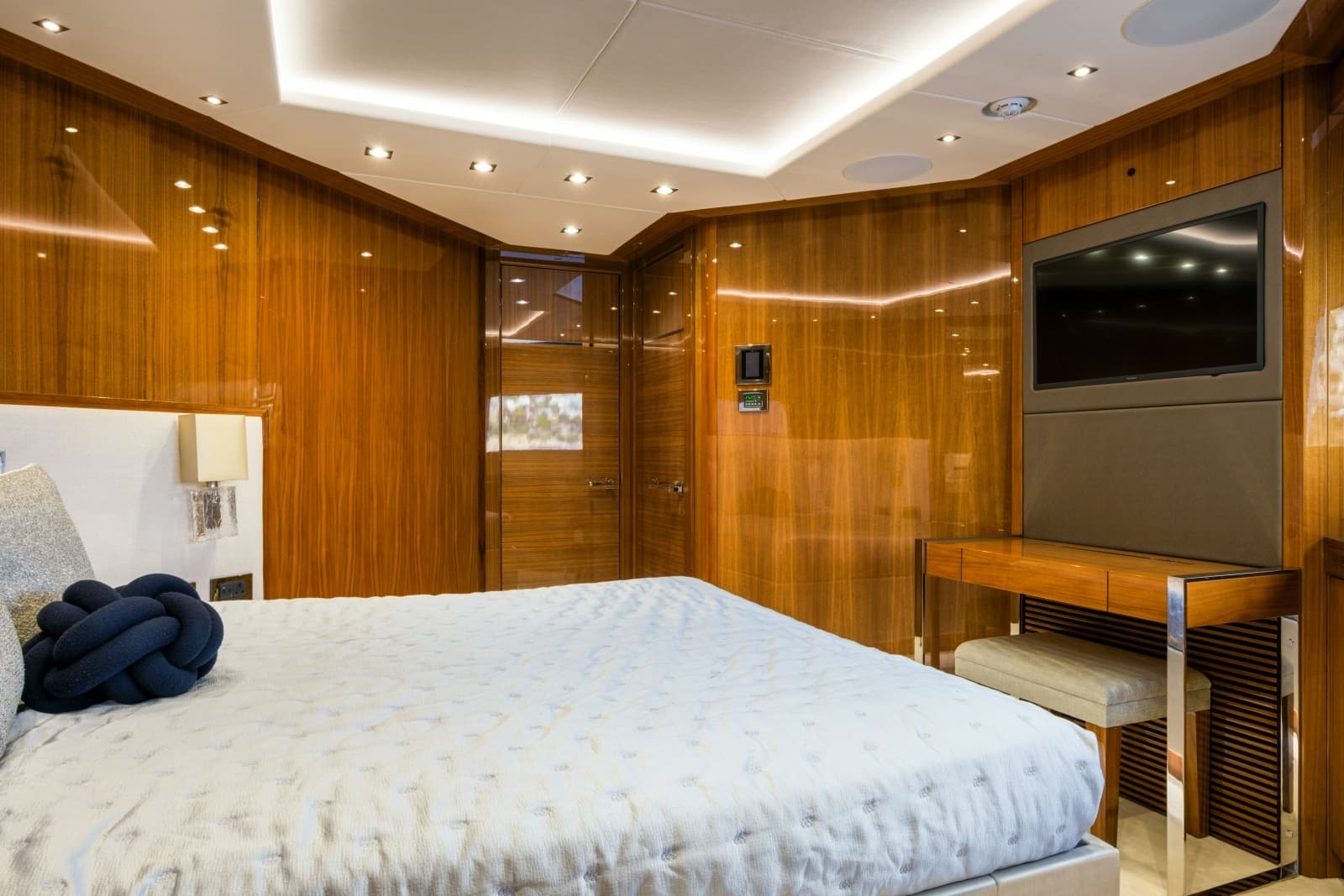 2018 Sunseeker Sunseeker 116 Yacht